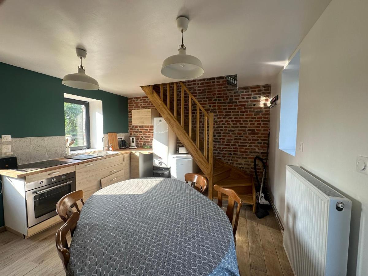 Gite Confortable Au Milieu Des Pres - La Ferme De Montigny Neauphe-Sur-Dive 외부 사진