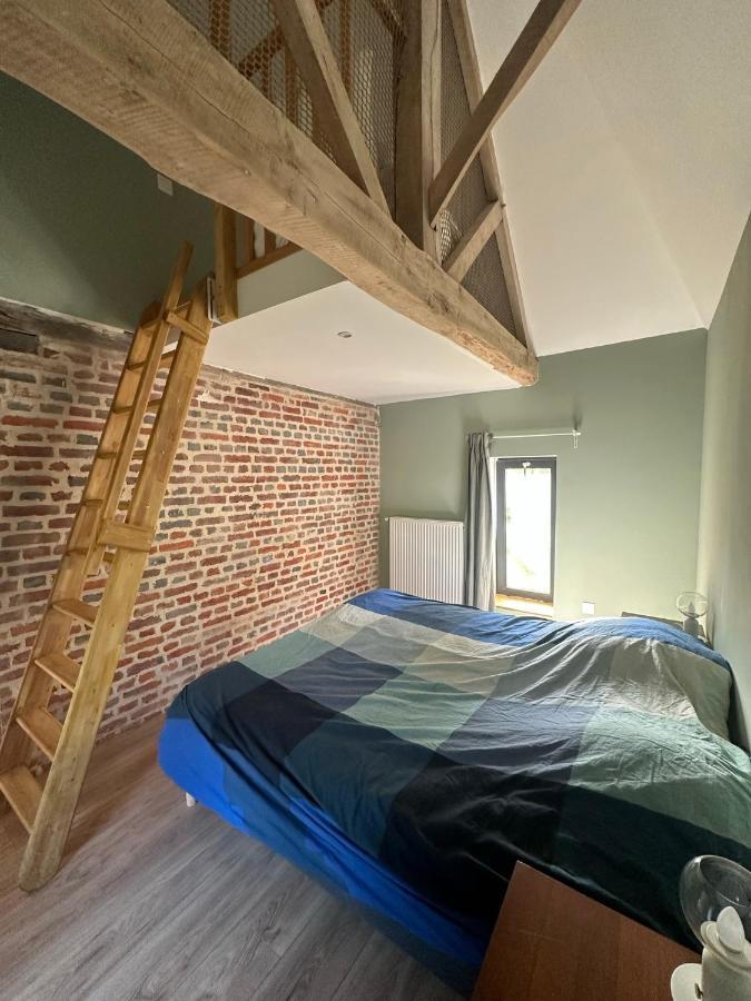 Gite Confortable Au Milieu Des Pres - La Ferme De Montigny Neauphe-Sur-Dive 외부 사진